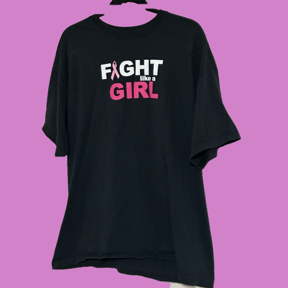 Fight like a girl tee in black. Size XL.